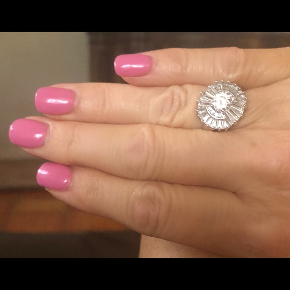 Exquisite cocktail ring size 8